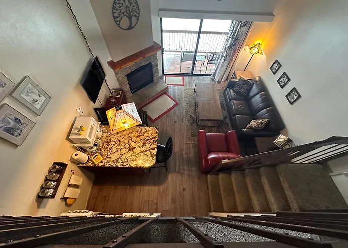 Yosemite Condominium Loft Unit -B202