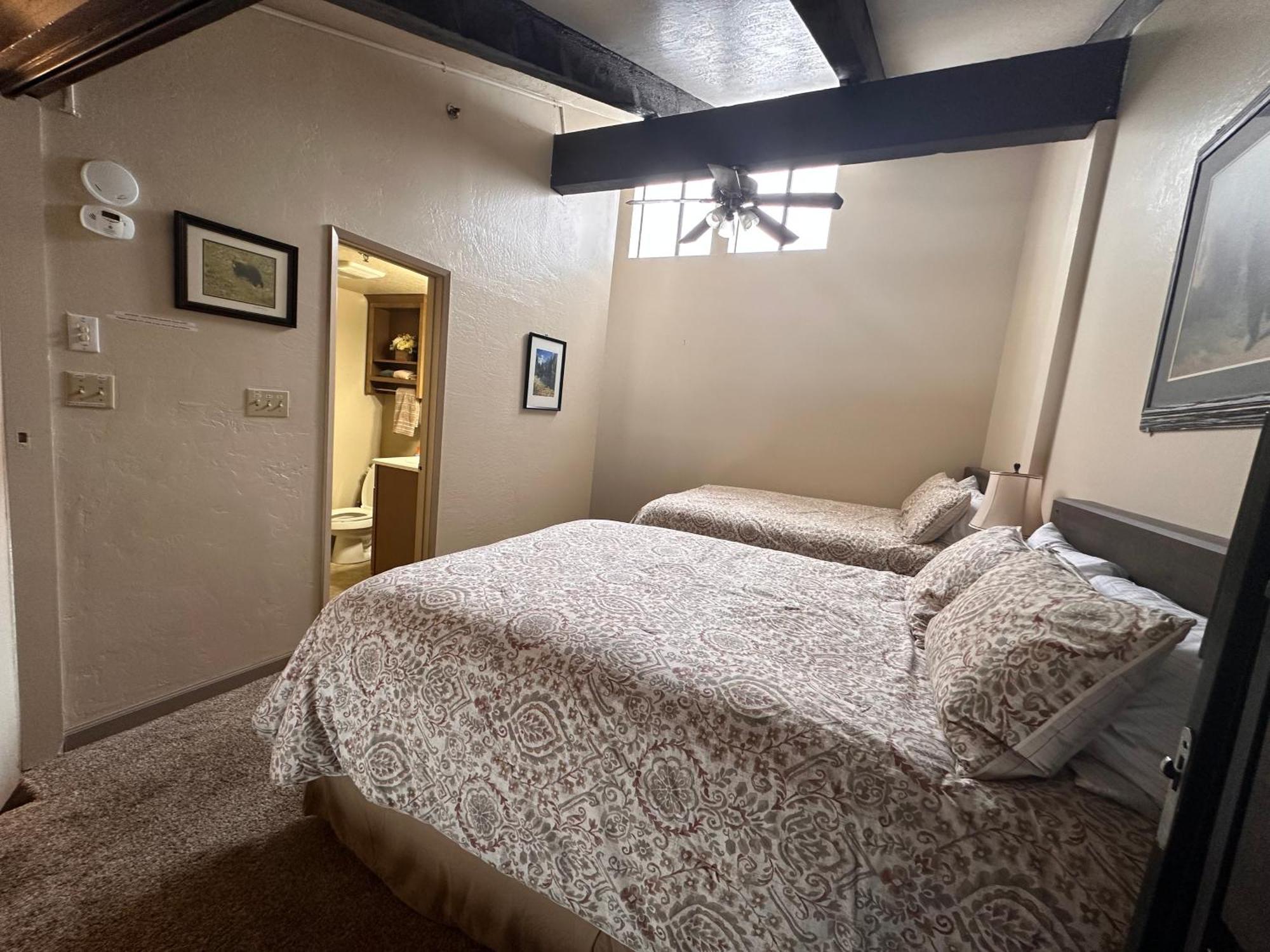Apartment Yosemite Loft Unit -b202 *
